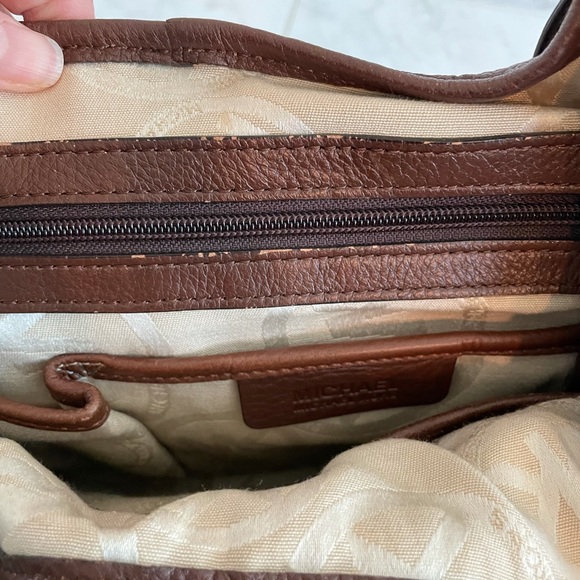 Brown Michael Kors purse - Picture 3 of 8